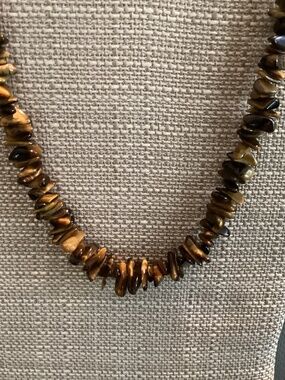 Tiger eye choker necklace barrel clasp